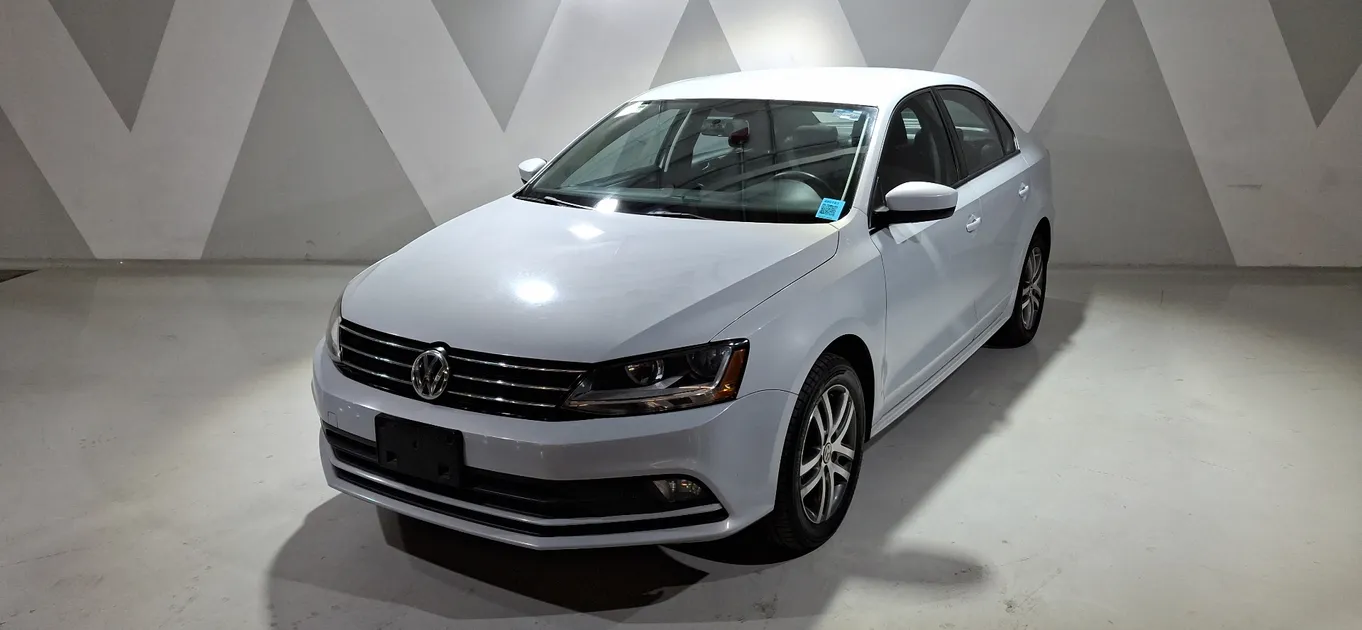 Volkswagen Jetta 2.5 TRENDLINE MANUAL Sedan 2018