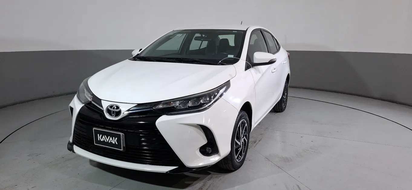 Toyota Yaris 1.5 S Manual Sedan 2021