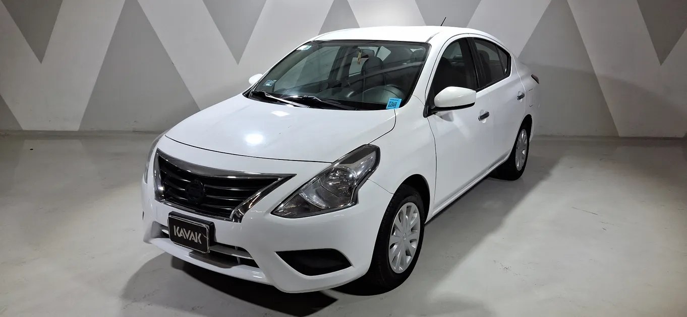 Nissan Versa 1.6 SENSE Manual Sedan 2018